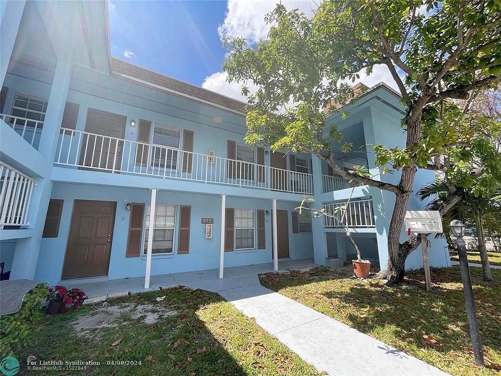 4951 Wedgewood Way Unit 7  