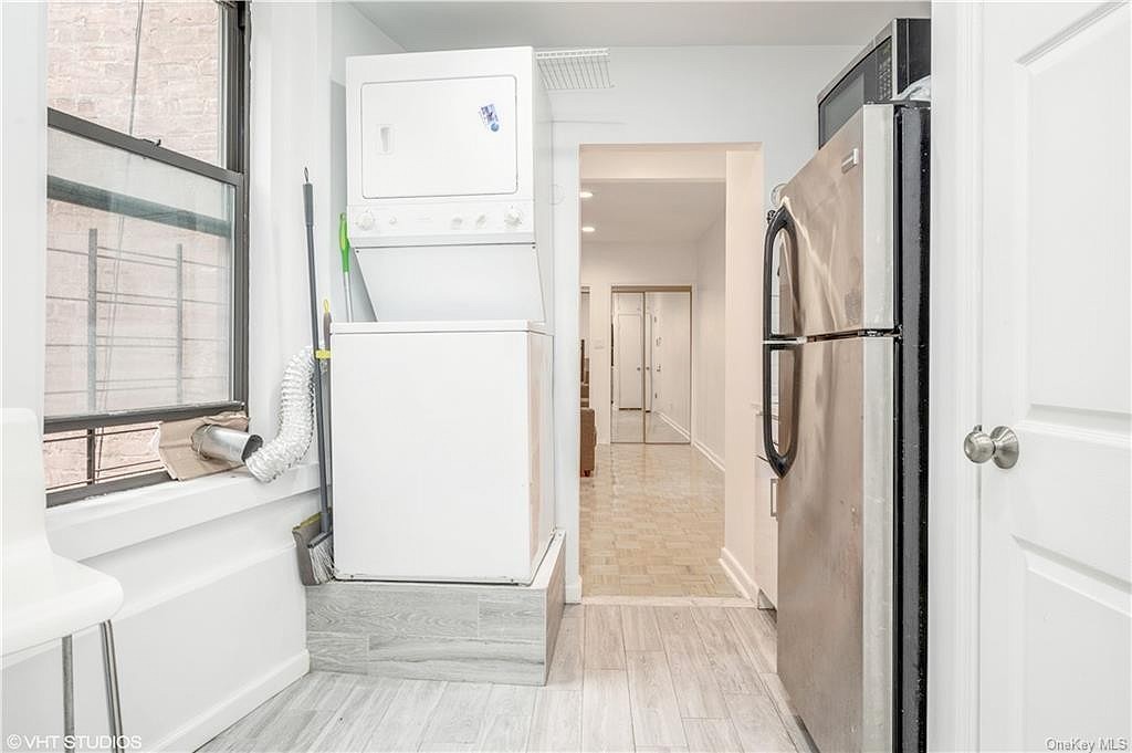 941 JEROME AVE Unit 11D  