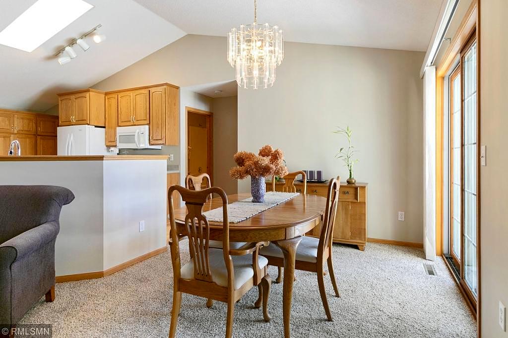 10025 Northwood Ln N