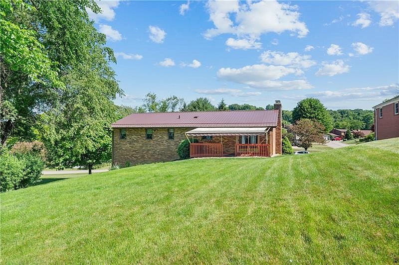 20 FAIRFIELD DR  