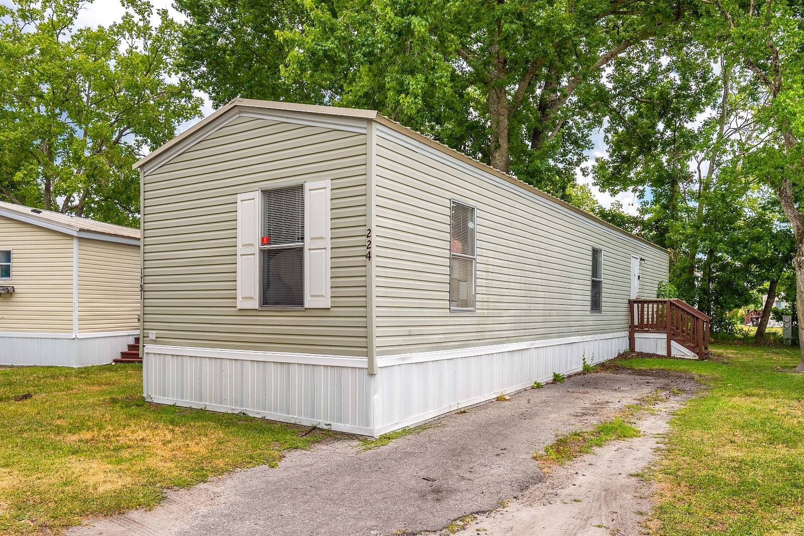 1731 Estancia Ave Unit 224