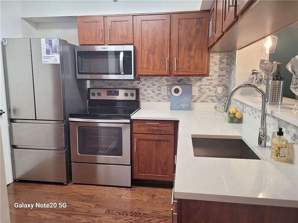 795 HAMMOND DR Unit 607  