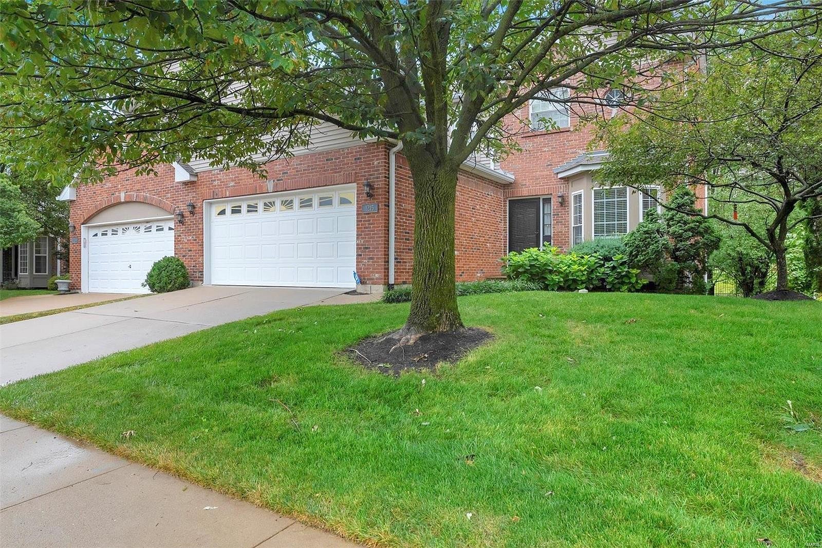 1215 Castle Gate Villas Dr  