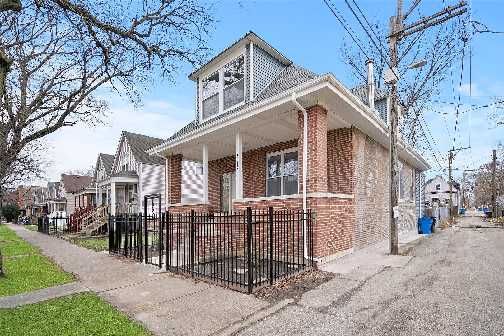 5916 S MARSHFIELD AVE  