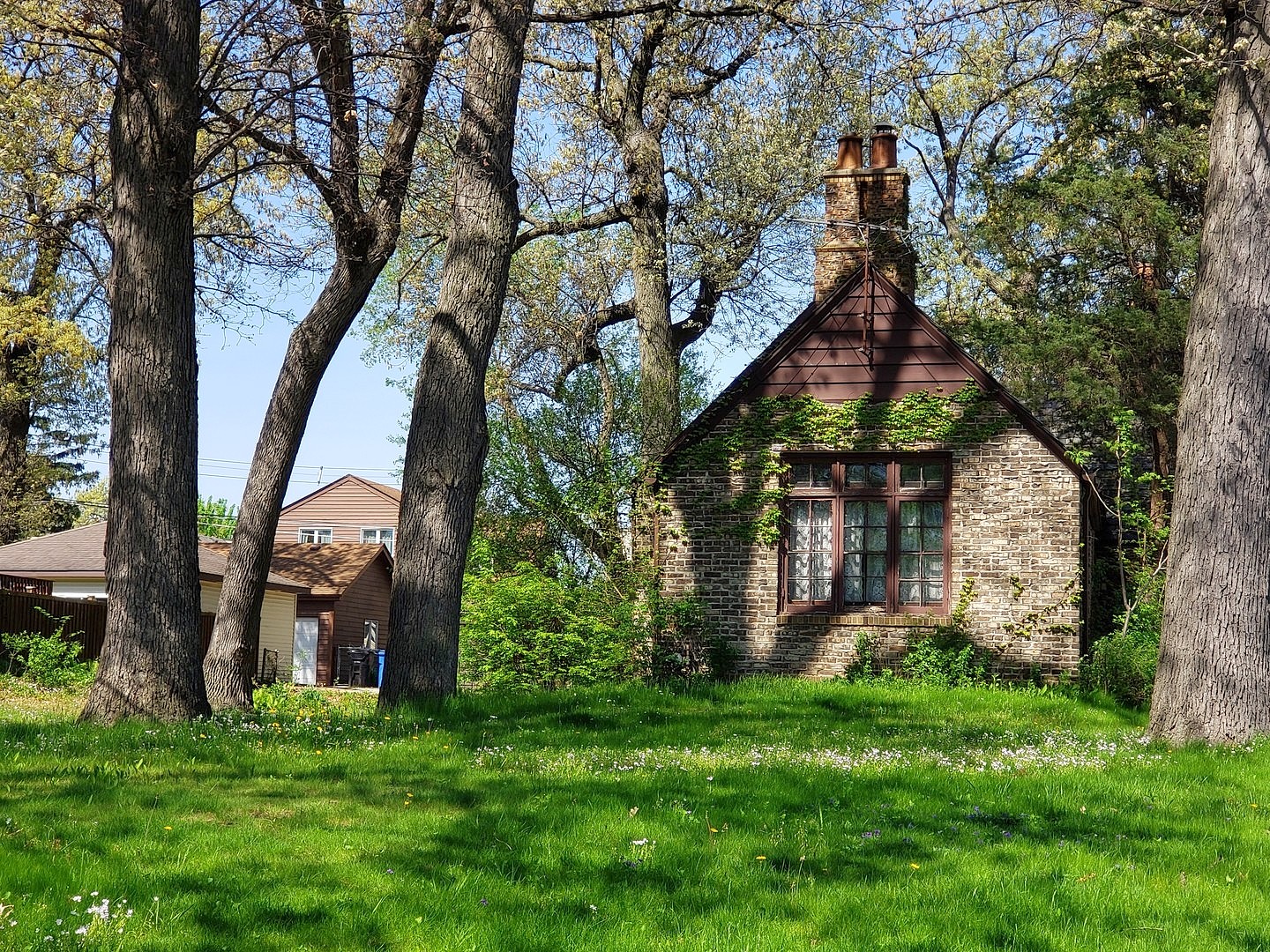 10300 S FAIRFIELD AVE  