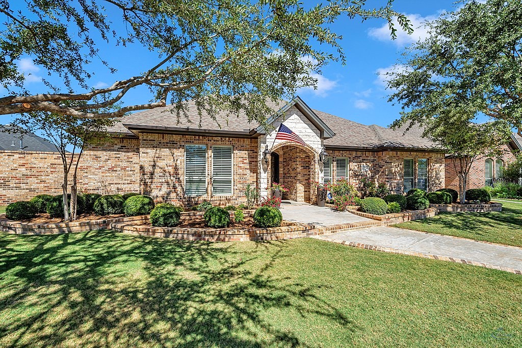1202 Silverton Dr  