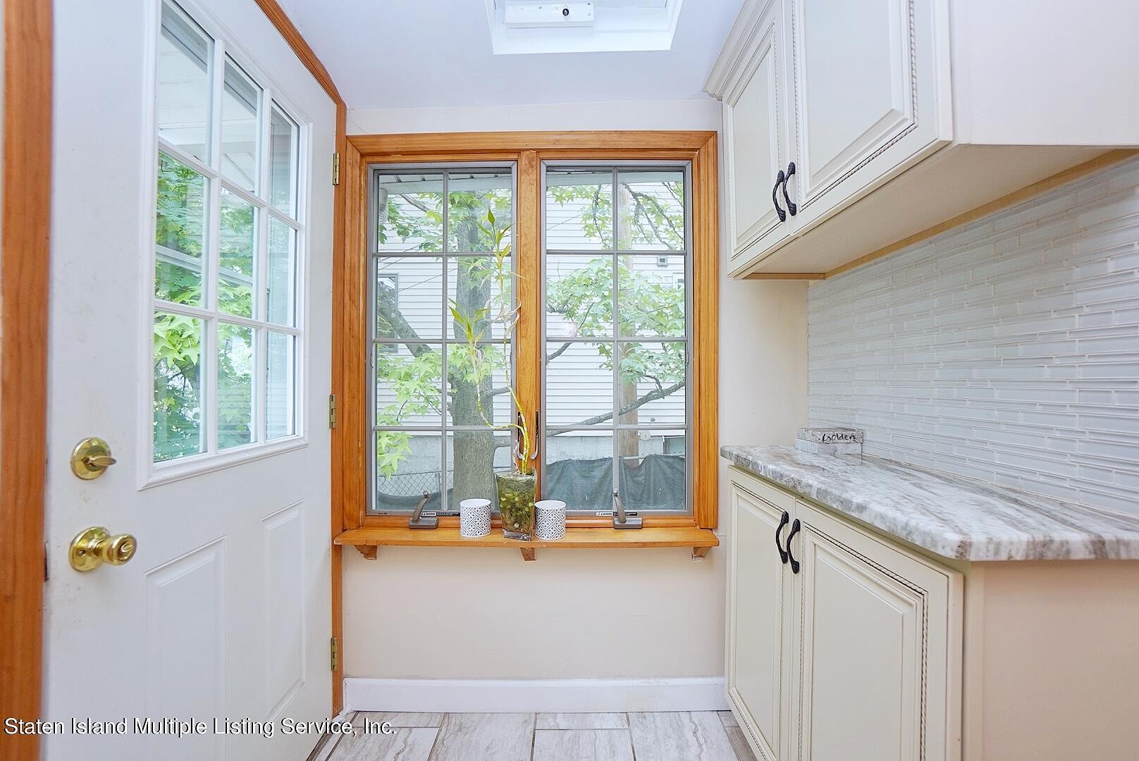 145 ELTINGVILLE BLVD  