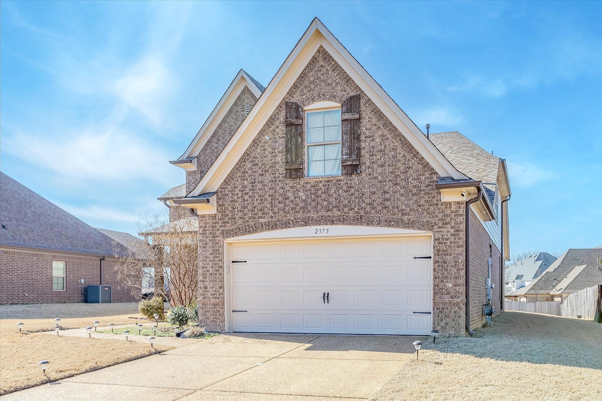 2375 RED VINTAGE LN N  