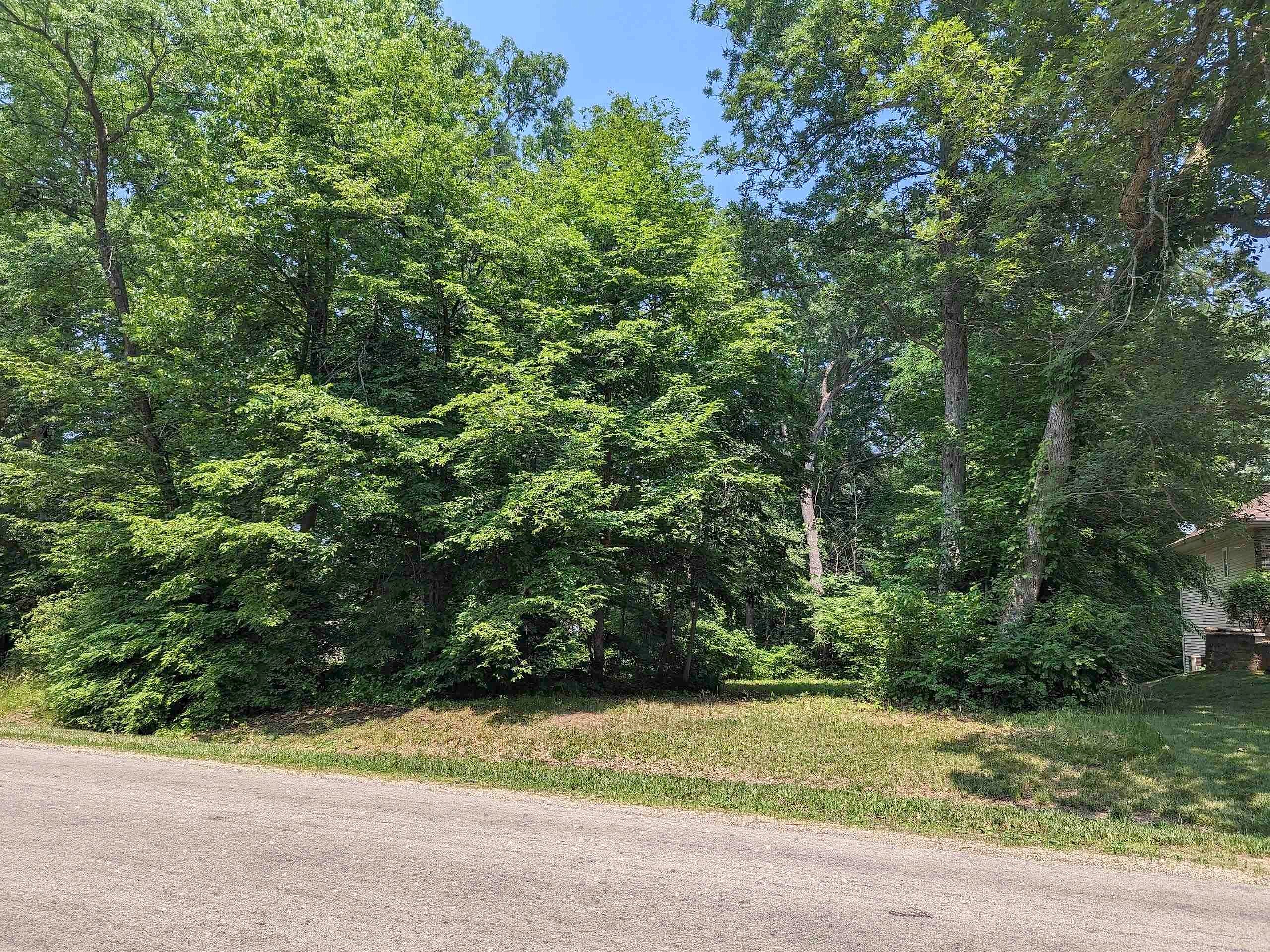 579 LAKE SUMMERSET RD