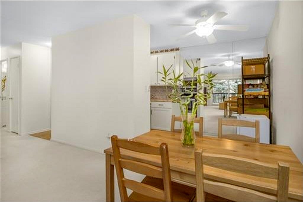 2800 Hamline Ave N Unit 240  