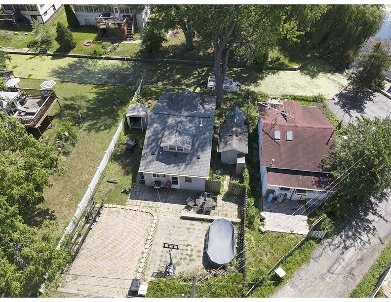 43247 N GRANDVIEW TER