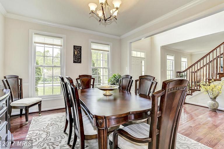 4884 Castlebridge Rd