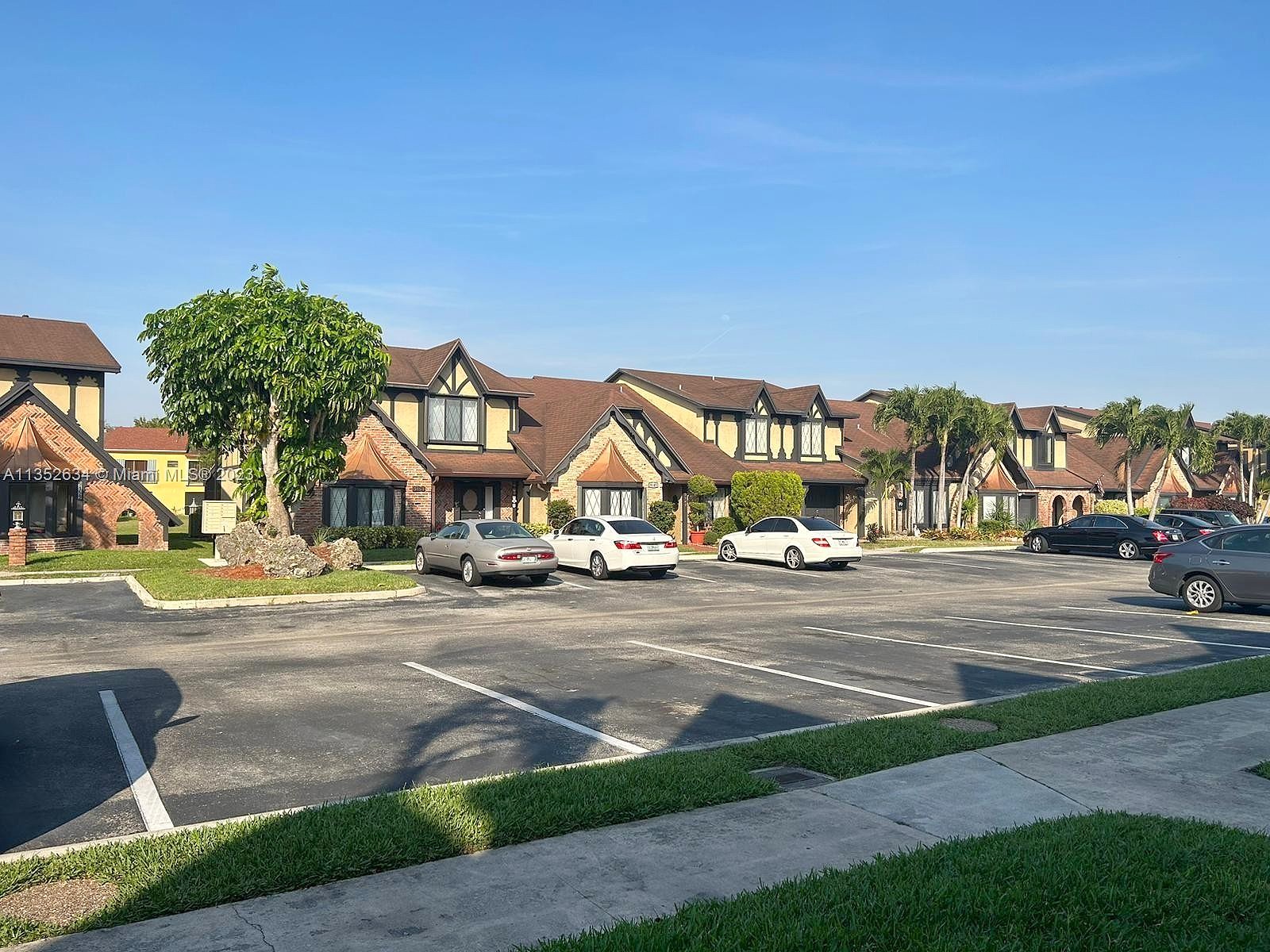 9148 NW 45th St Unit 9148  