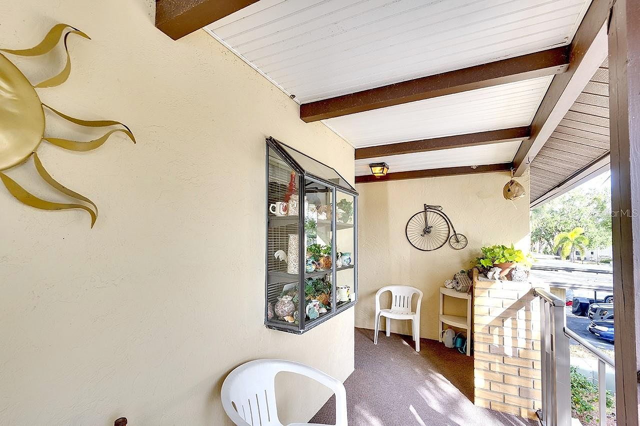 380 THREE LAKES LN Unit B  