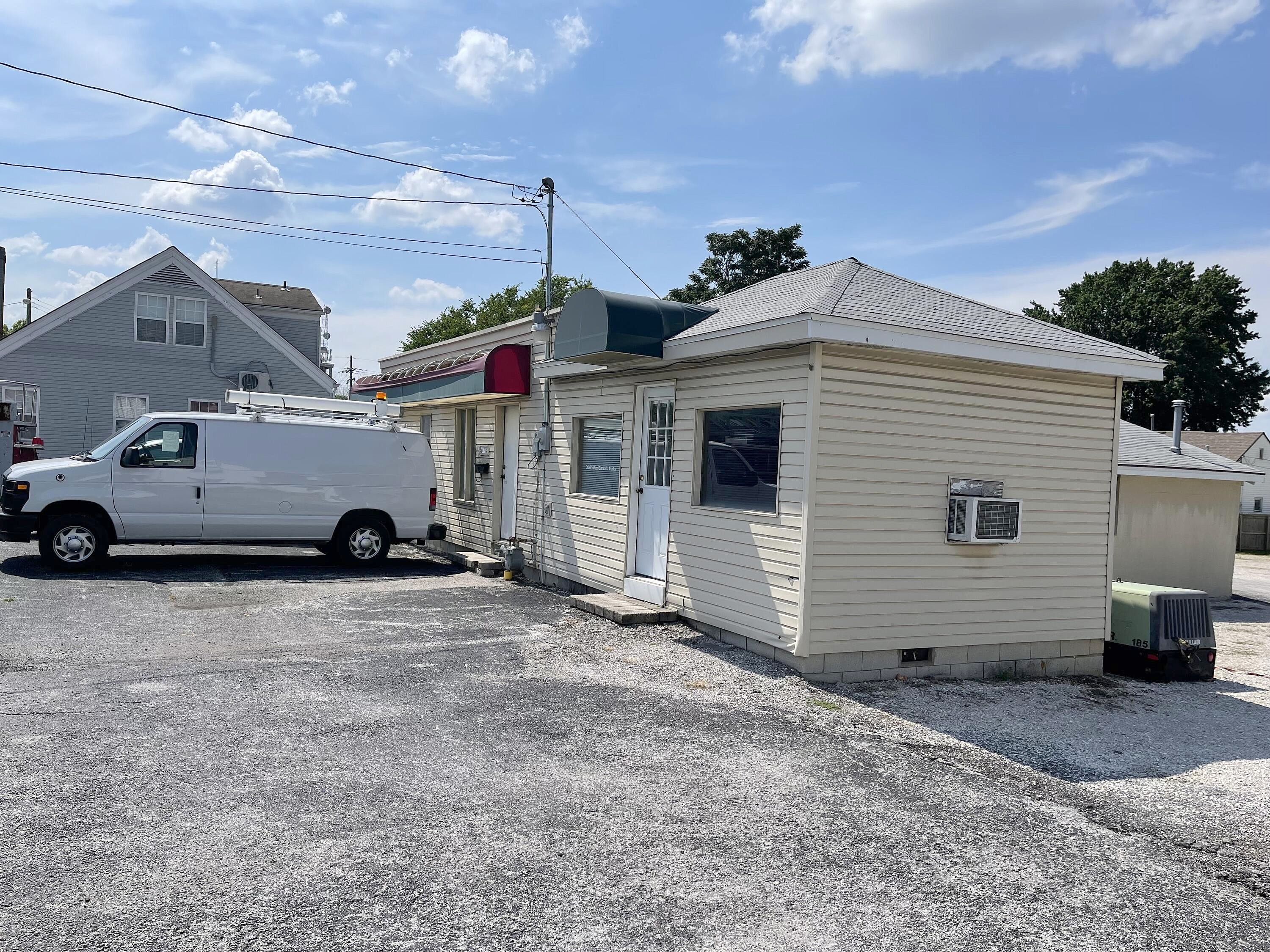 1629 East St Louis St  