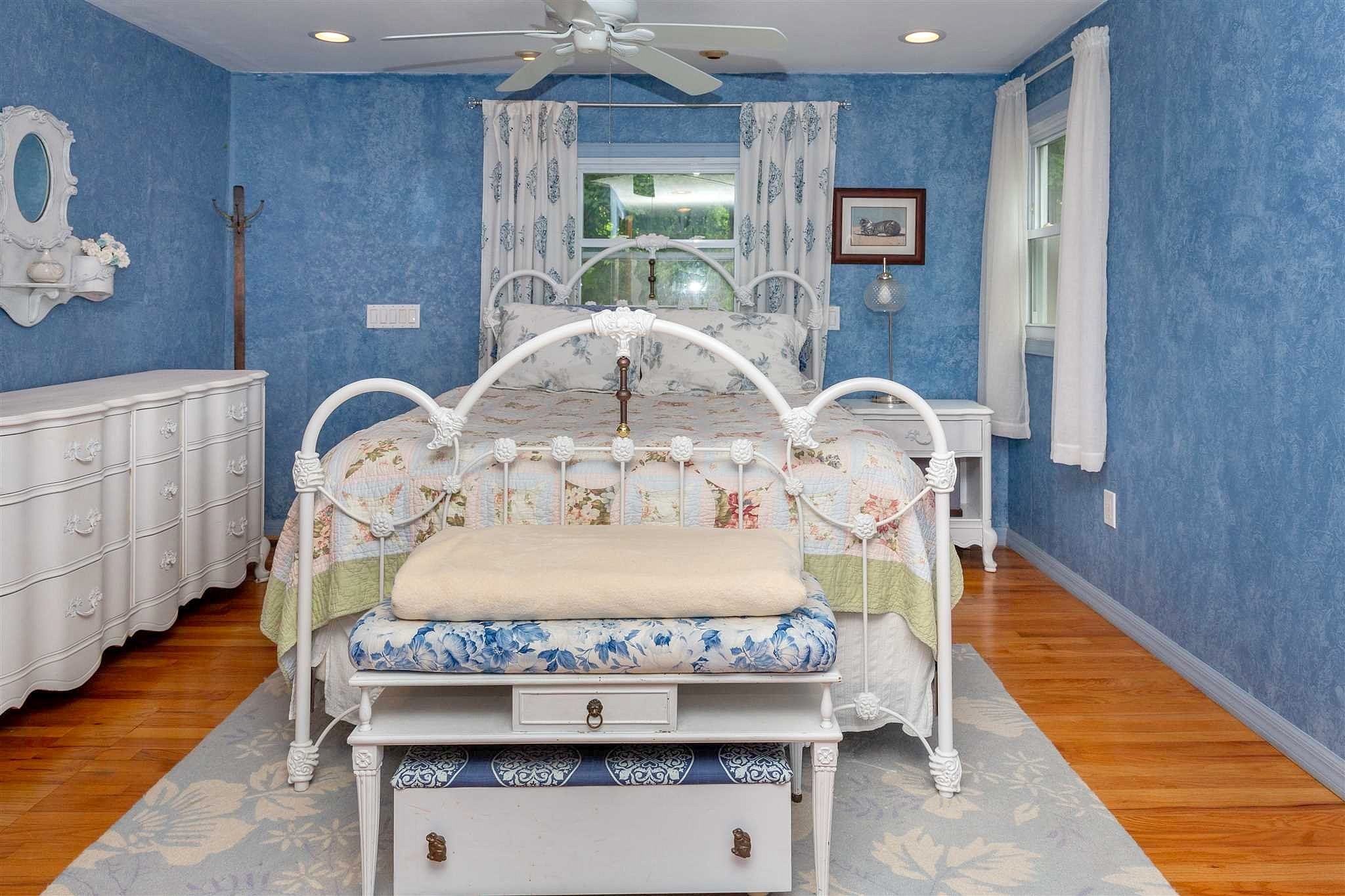 26 San Souci Dr  