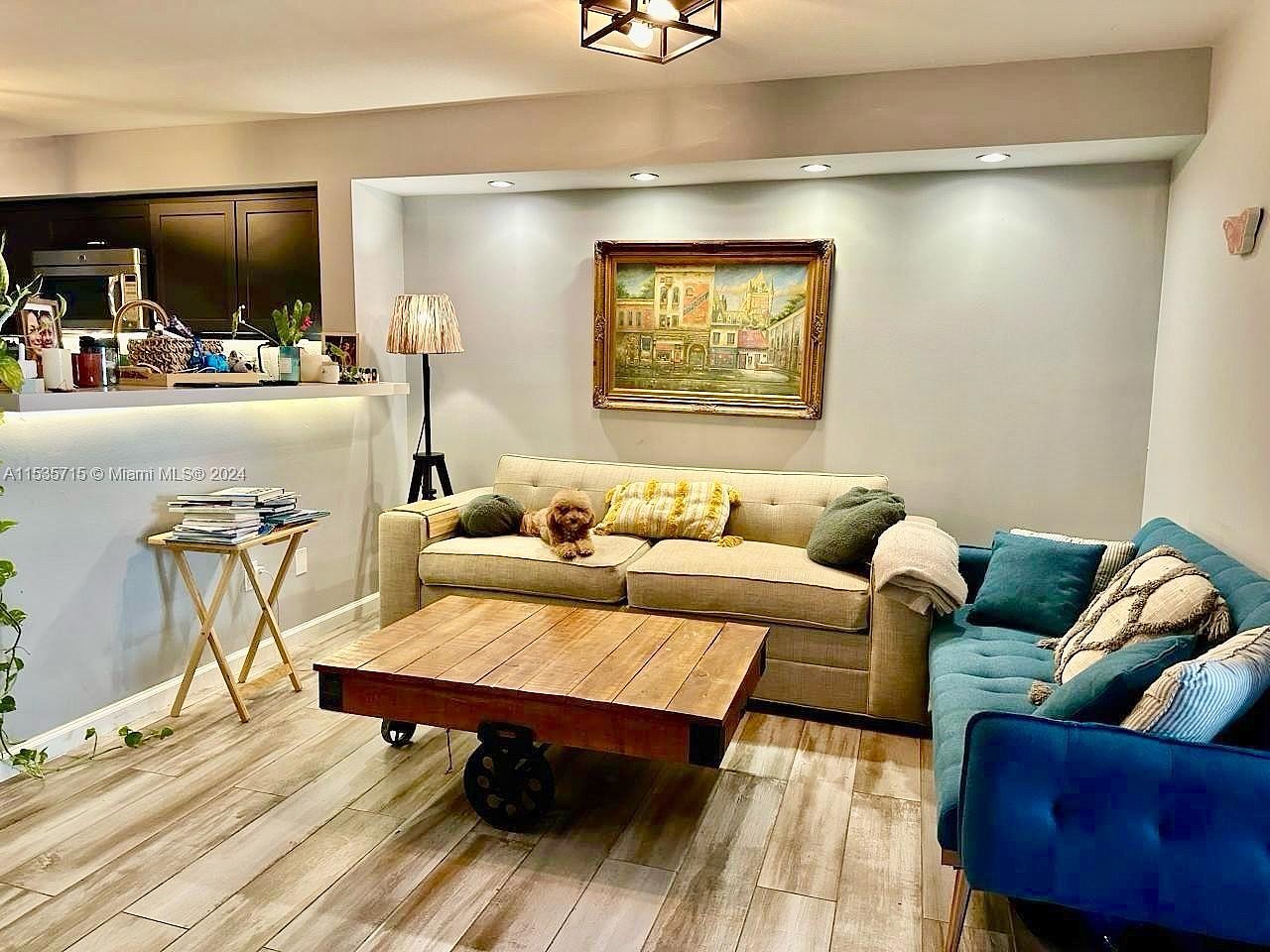 20291 NE 30th Ave Unit 104  