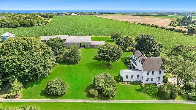 453 Hedges Ln  