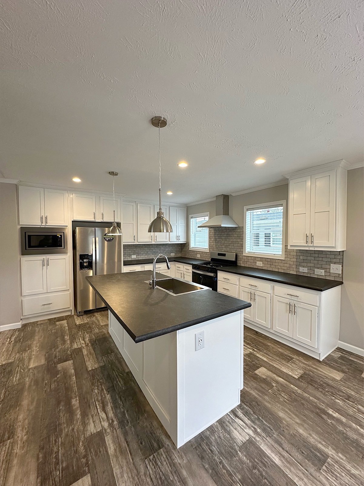 3052 Cross Creek Cir SW