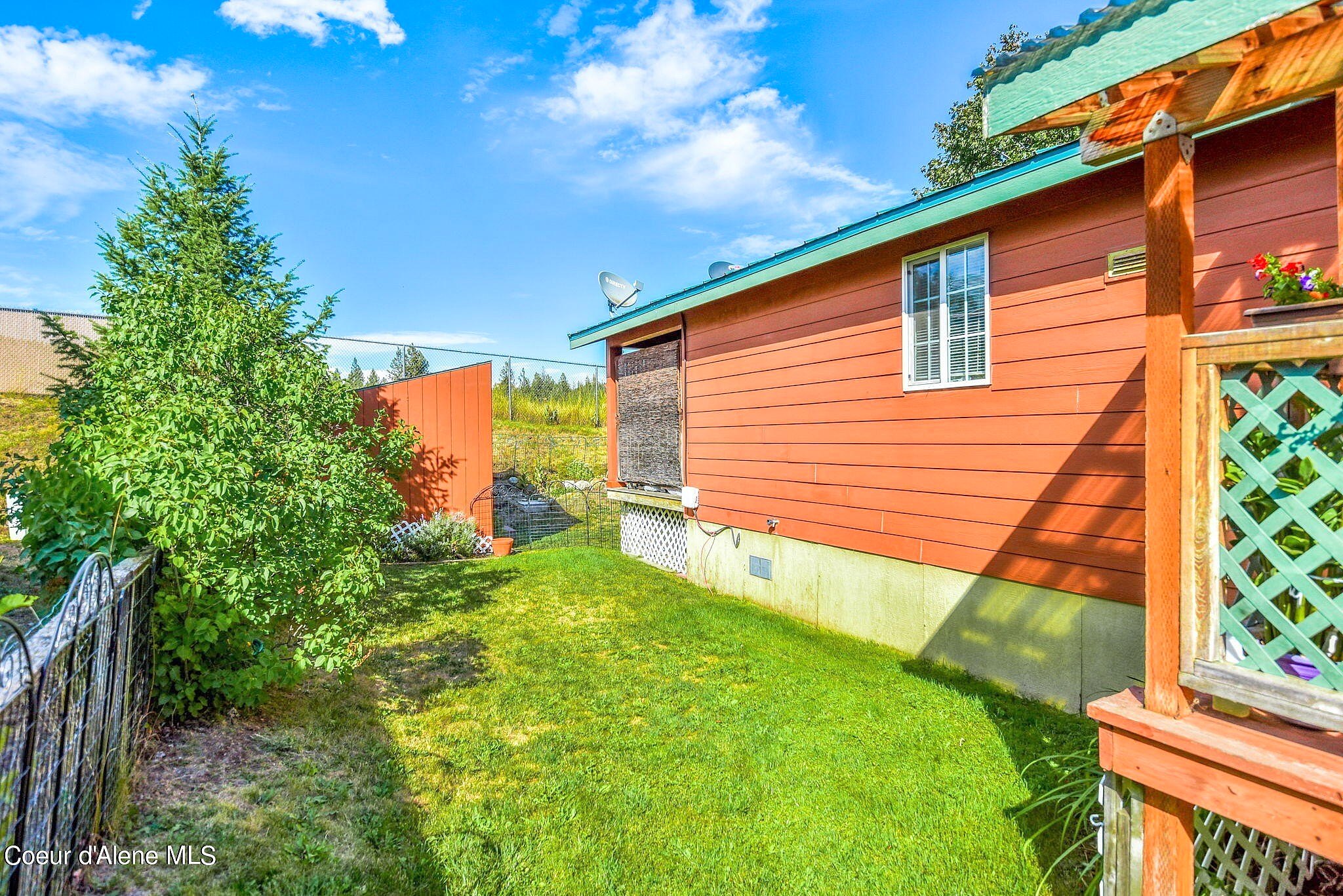 17580 W Santiago Cir  