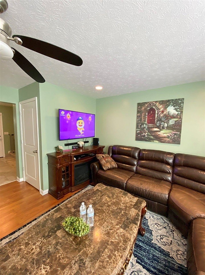 1234 CHICORY Way  