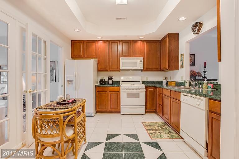 11210 Silversmith Ln  