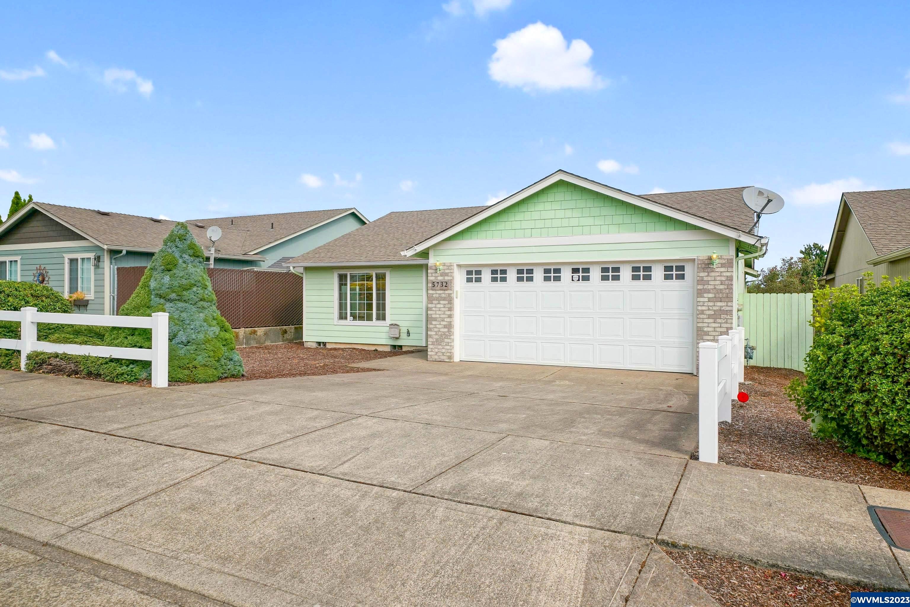 5732 VALLEYWOOD Loop SE