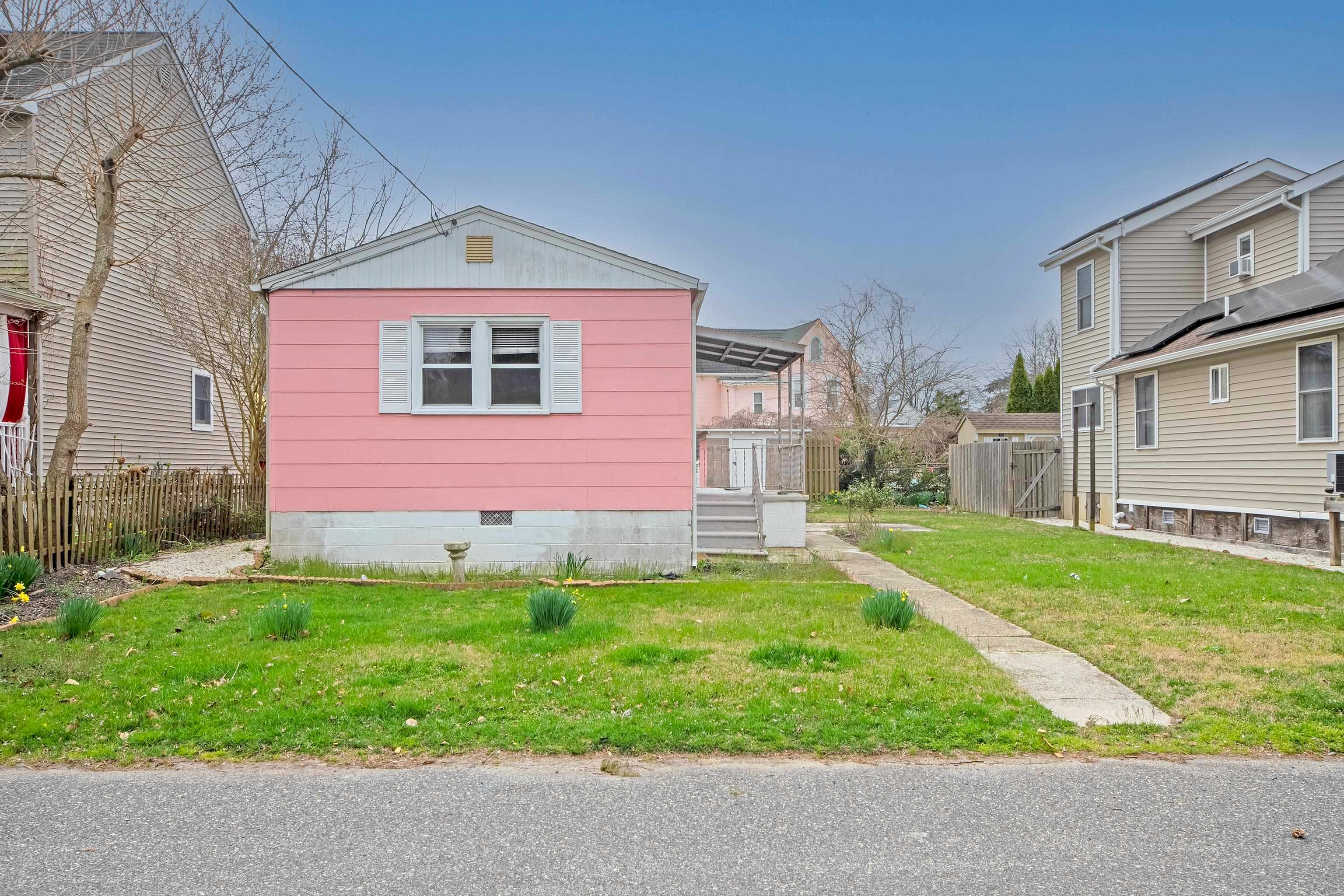 11 E MECHANIC ST  