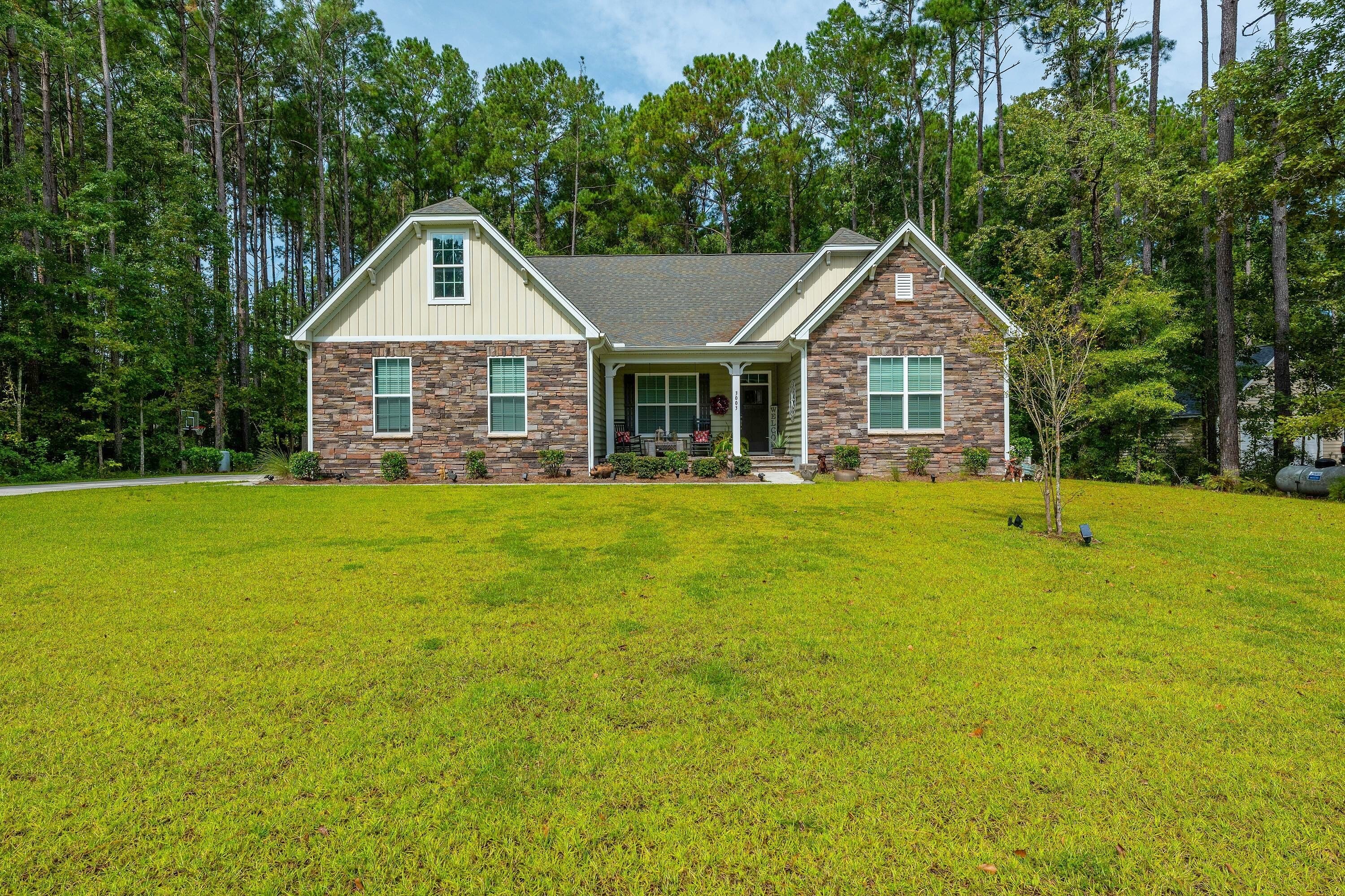 3003 Flat Rock Ln  