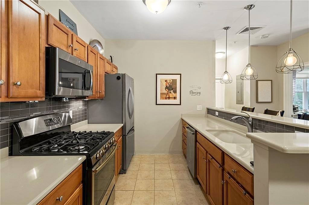 301 Church St Unit 107