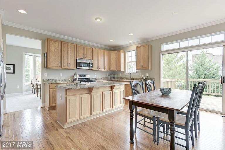 1523 Barksdale Dr Ne  