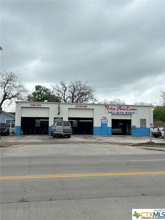 1103 N Ben Jordan St  