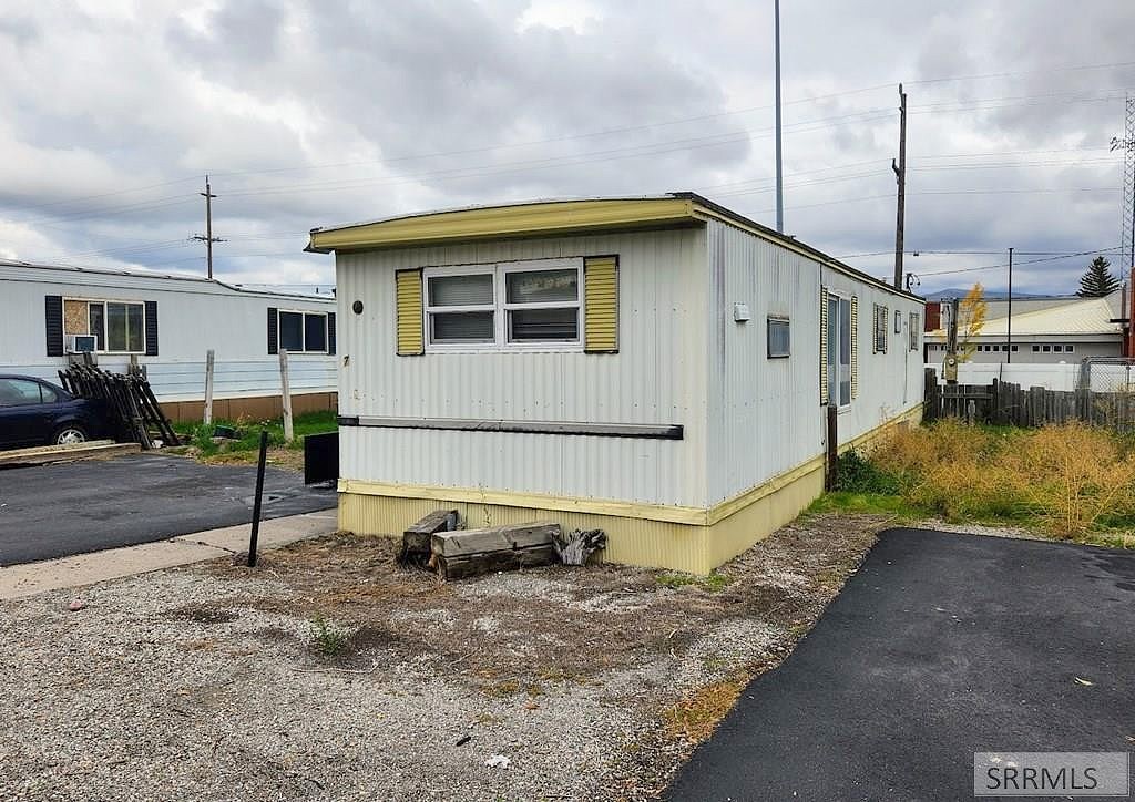 5155 YELLOWSTONE AVE  