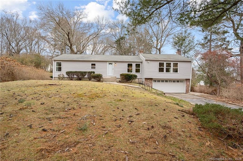 7 Pollys Ln  