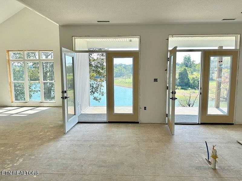 199 Lakeshore Bay Rd