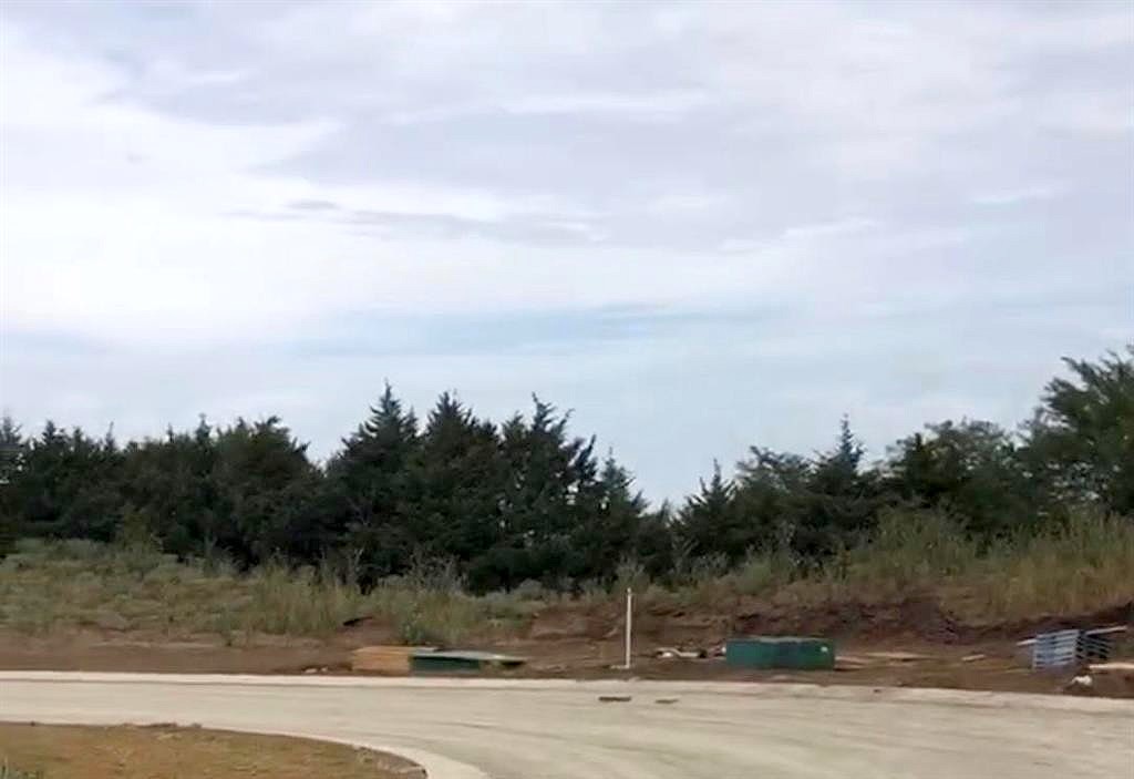 338 WHISPERING Mdw BLVD