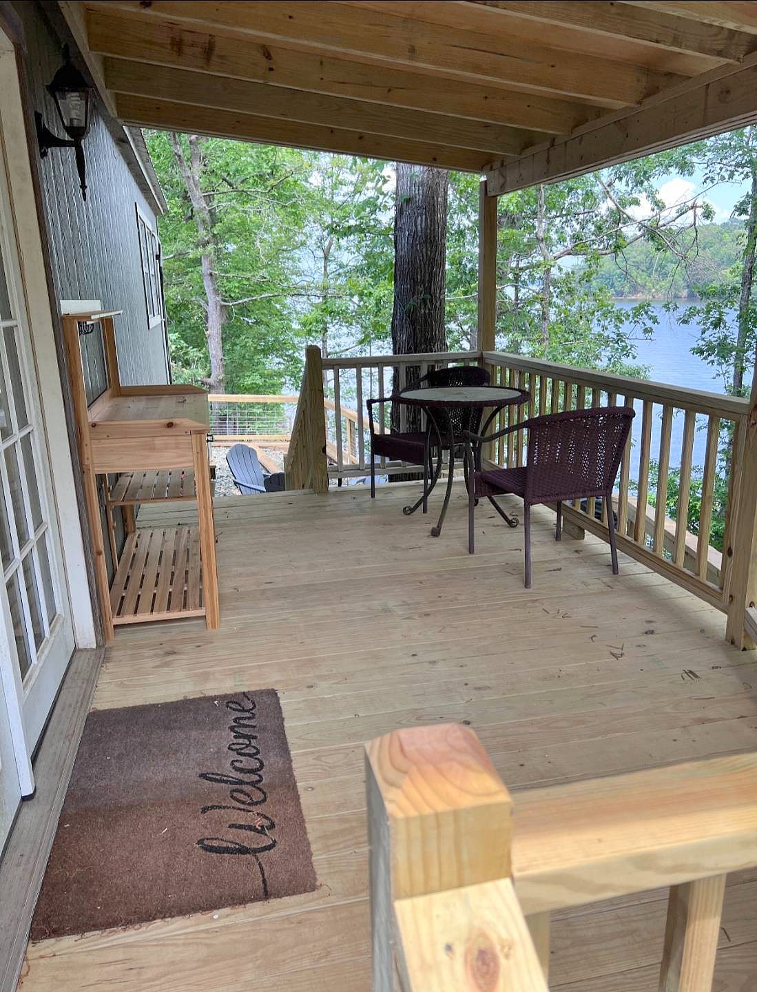 460 Stonewall Jackson Dr  