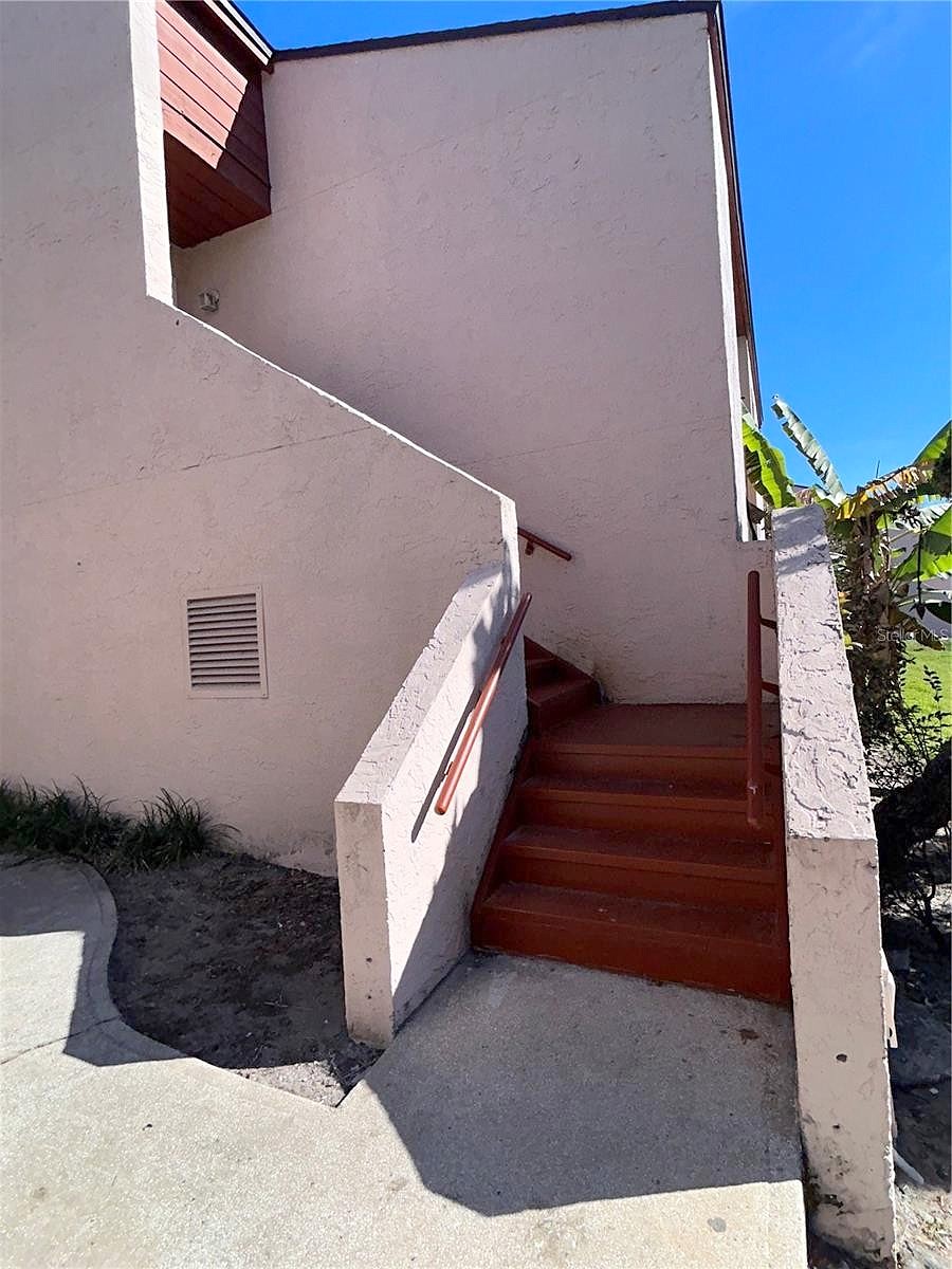 2562 LAKEWAY BRANCH DR Unit 3002  