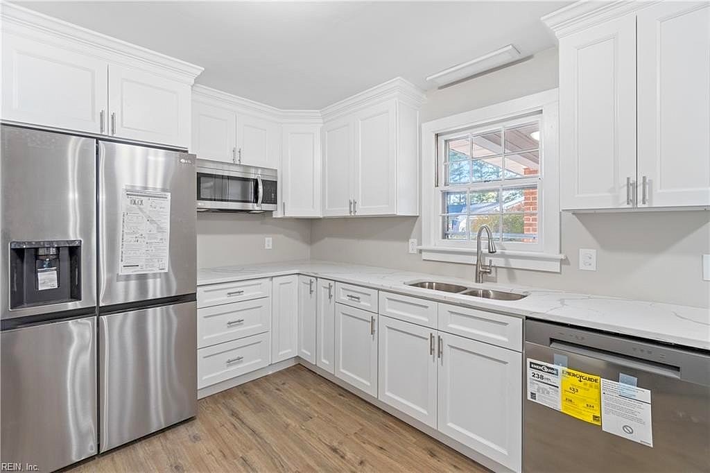 2945 Princess Anne Cres  