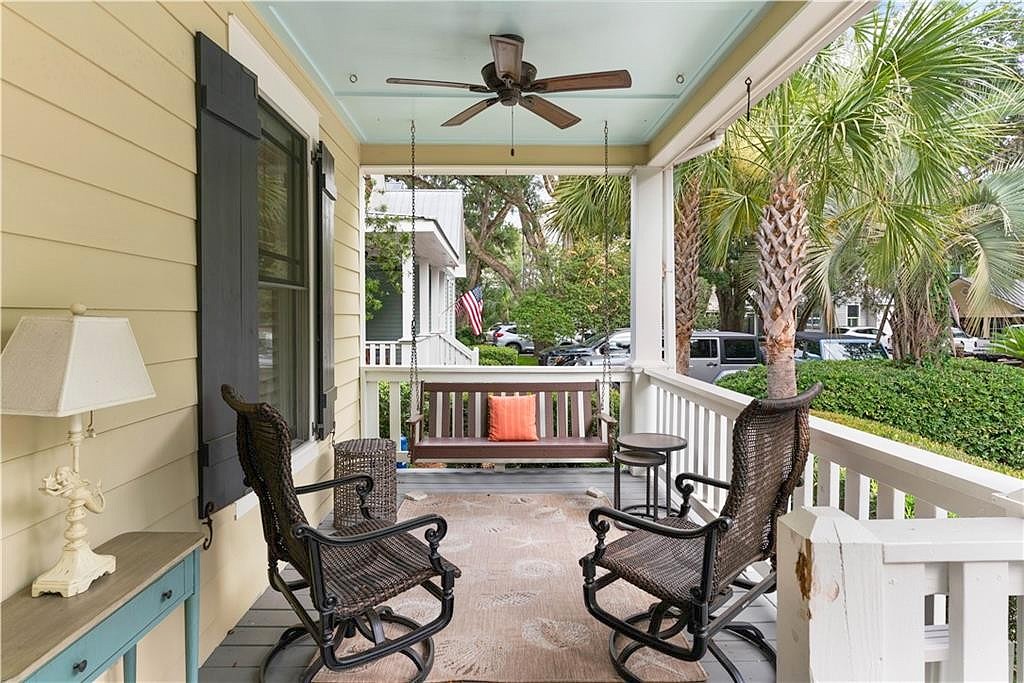 109 Cir Dr  