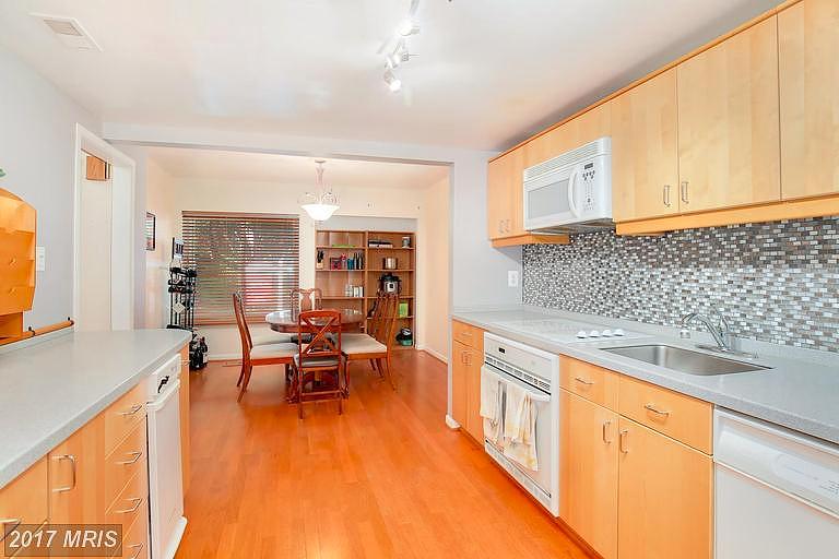 11511 Hearthstone Ct  