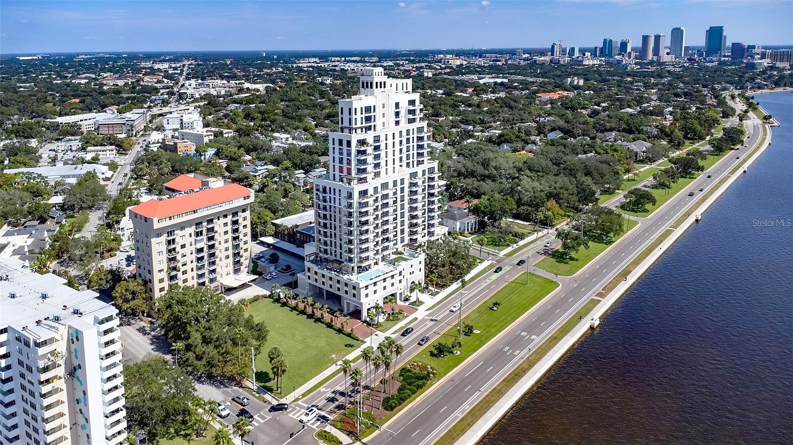 2103 BAYSHORE BOULEVARD Unit PH 2201  