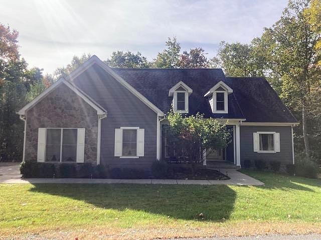 114 Honors Knoll Way