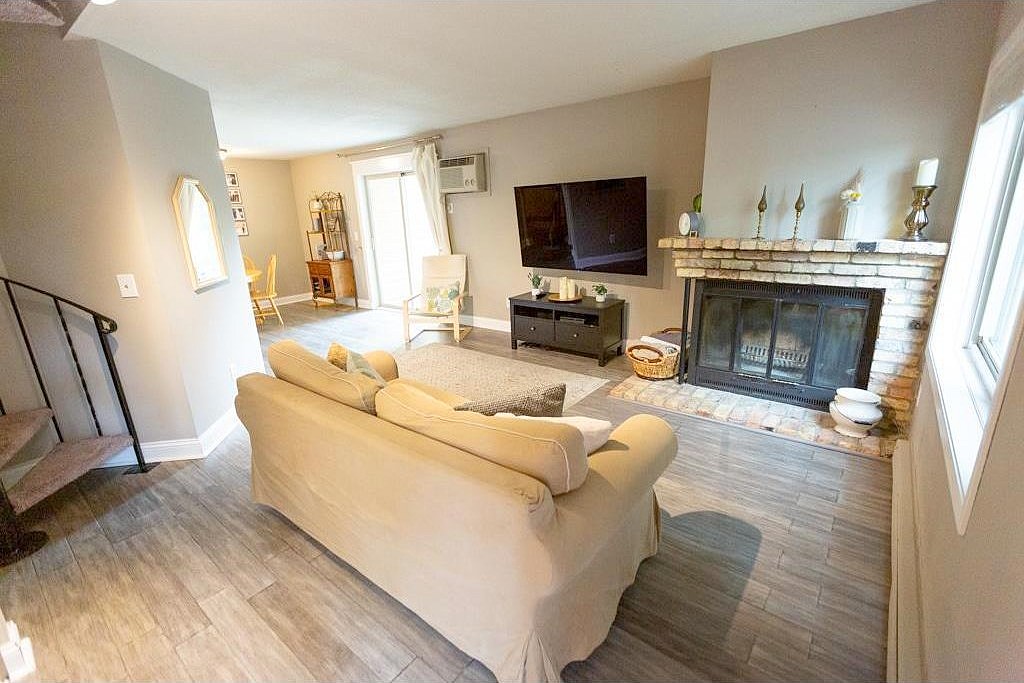 2020 RIDGE DR Unit 14  