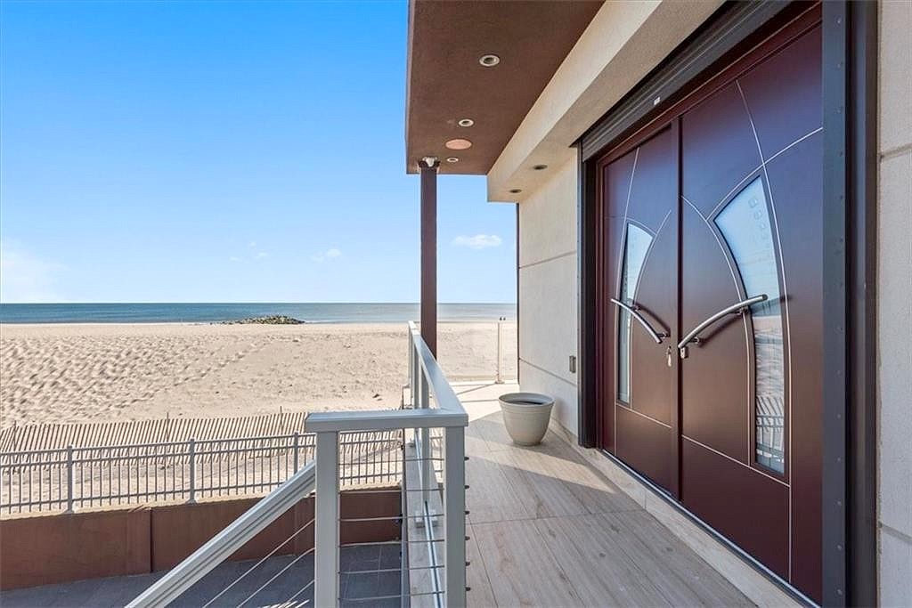 125 Beach 135th St