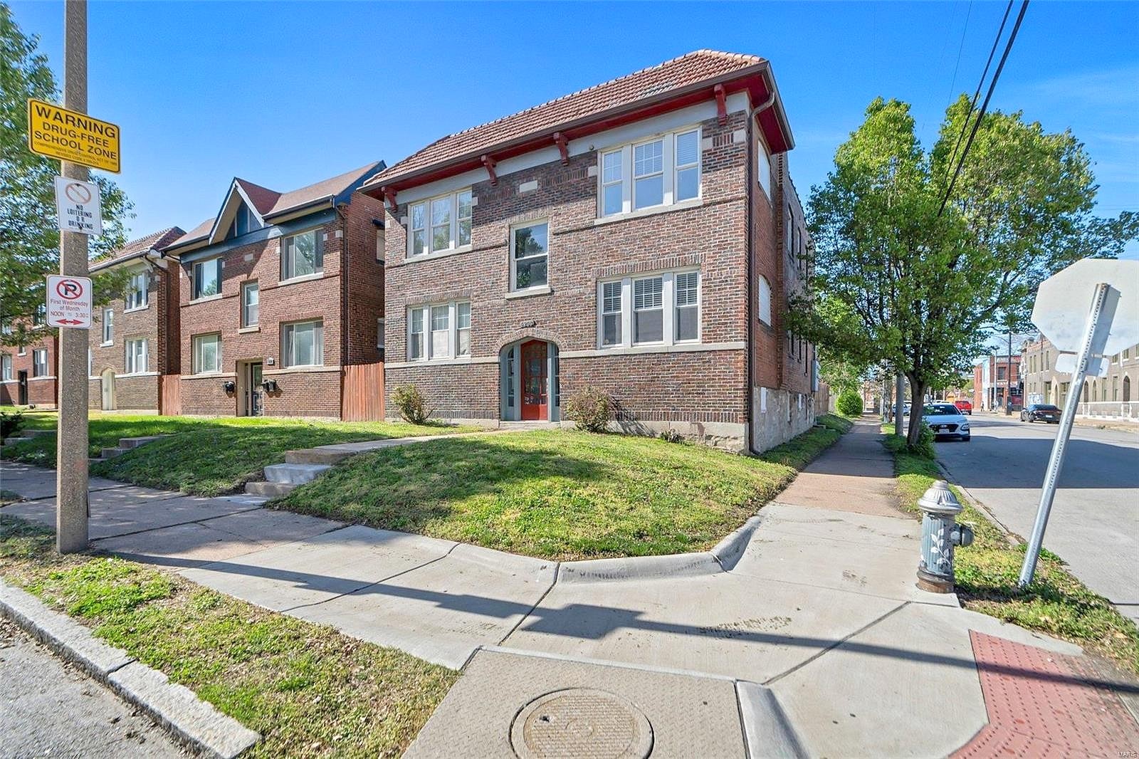 4203 Swan Ave