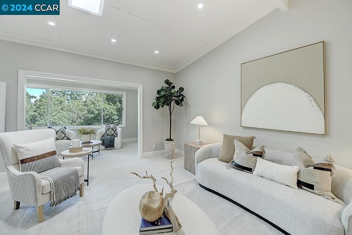 2857 Ptarmigan Dr Unit 1  