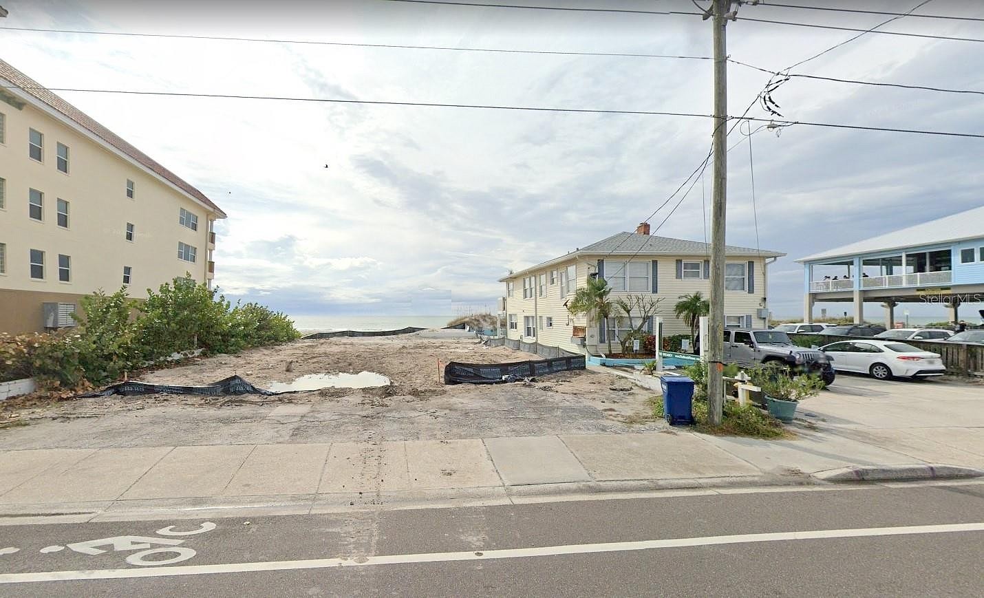 14046-14048 Gulf Blvd