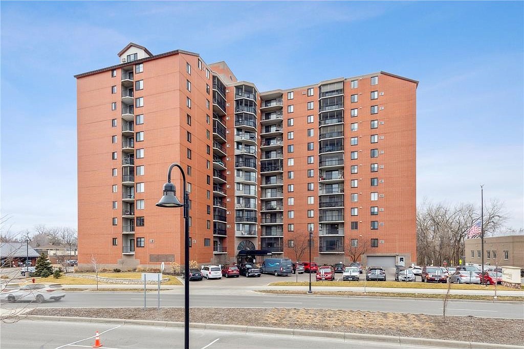 6500 Woodlake Dr Unit 105  