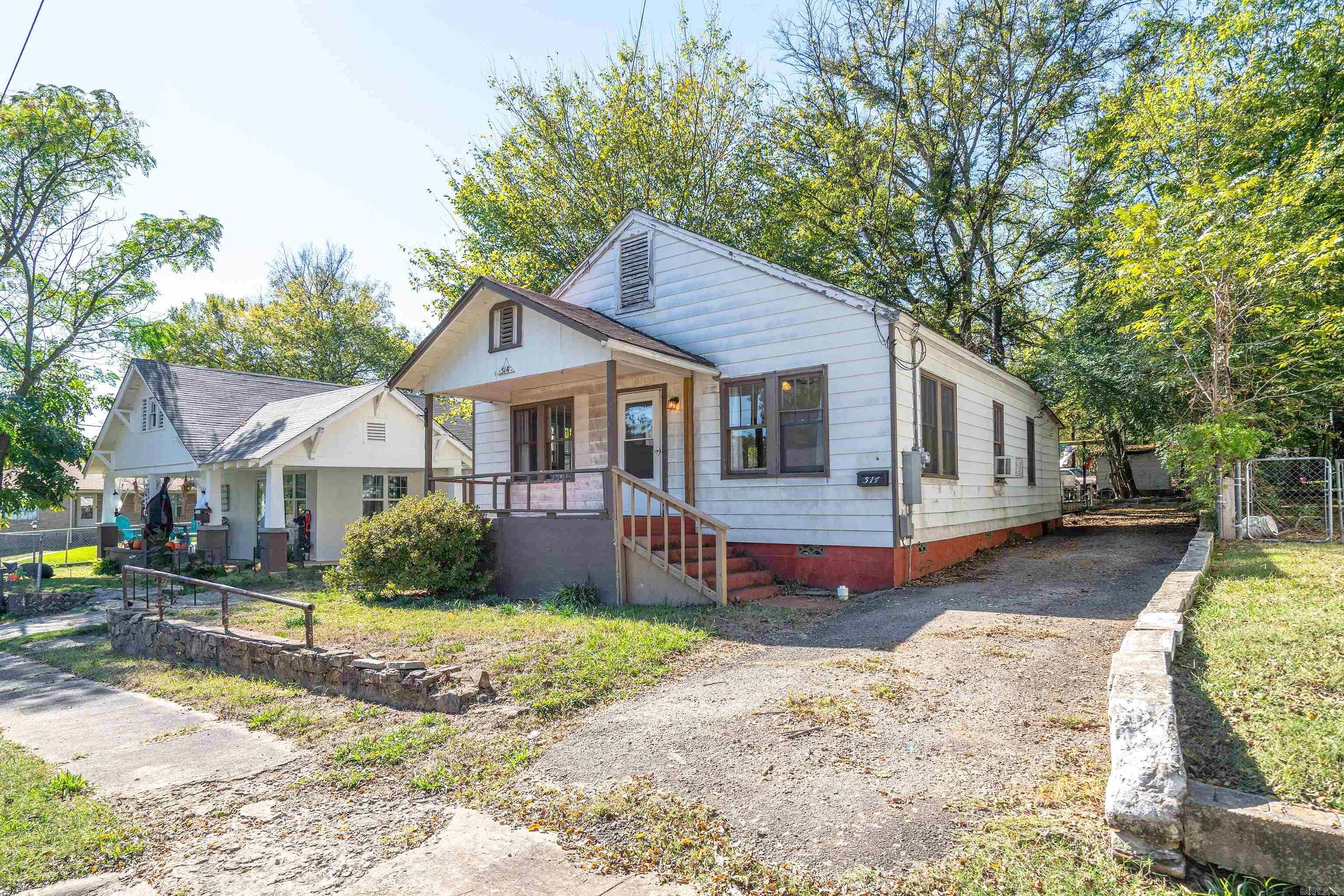 514 Clark St  